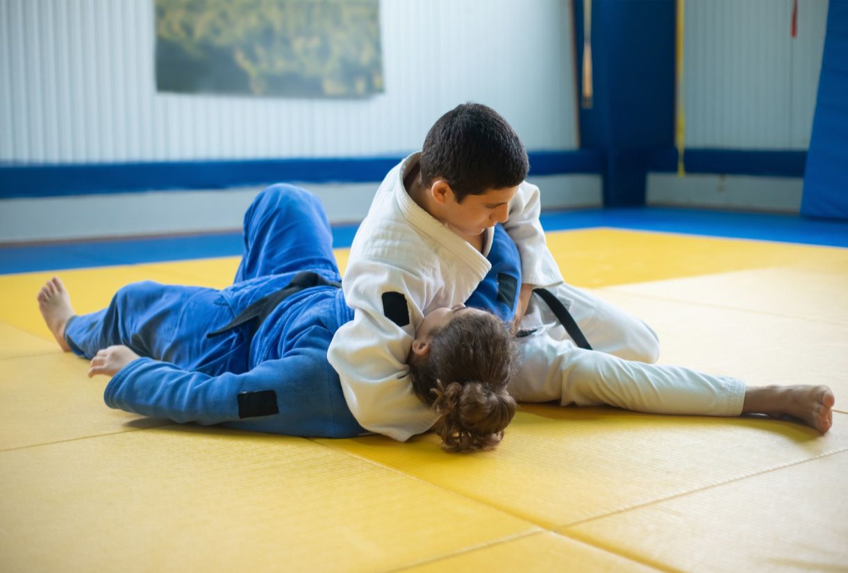 GROUND CONTROL - MASTER THE ART OF GROUND FIGHTING